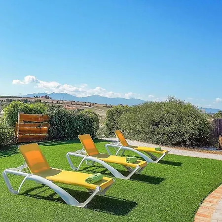 Cascada Villa *